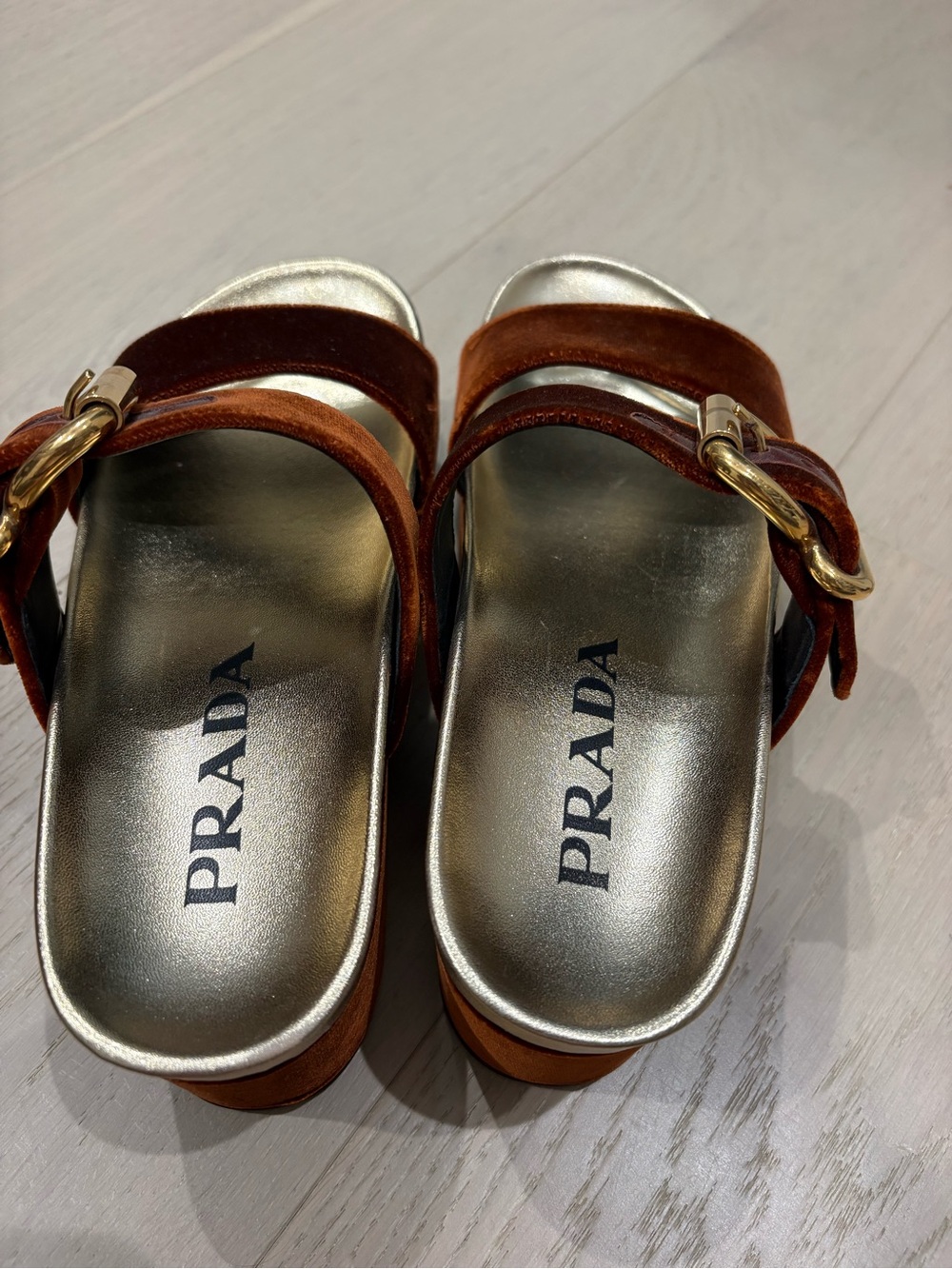Women’s Authentic Prada burgundy velvet platform sandals size 36 - Picture 5 of 7